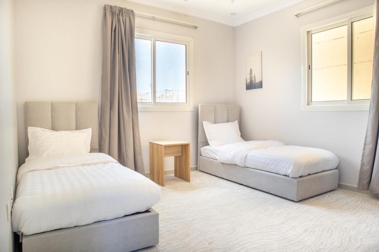 Luxurious Family Apartments 15Mins Drive To Al-Masjid Nabawi - Nozol Noor 4 Medyna Zewnętrze zdjęcie